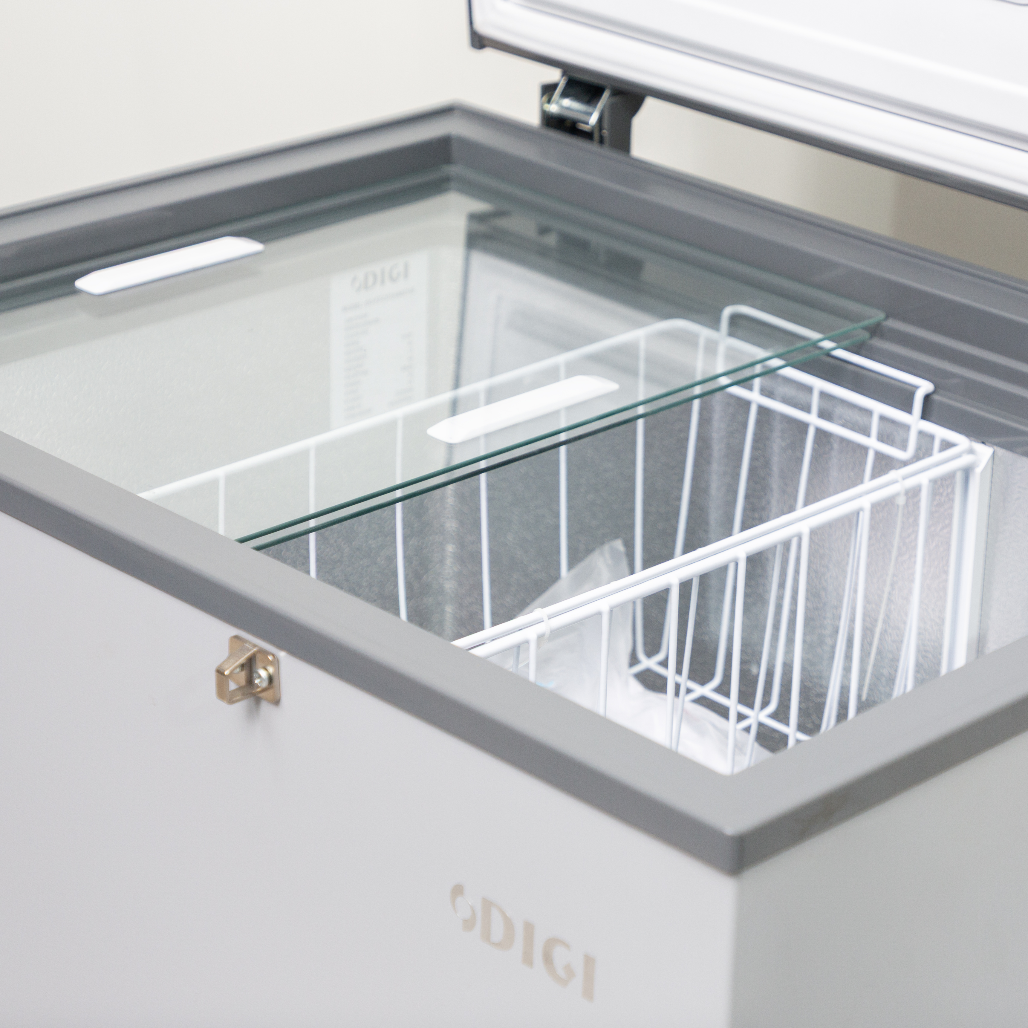DIGI Freezer 145L With Glass Top, Fast Freeze, LED, Lock & Key, 5Y Warranty (2025) thumbnail