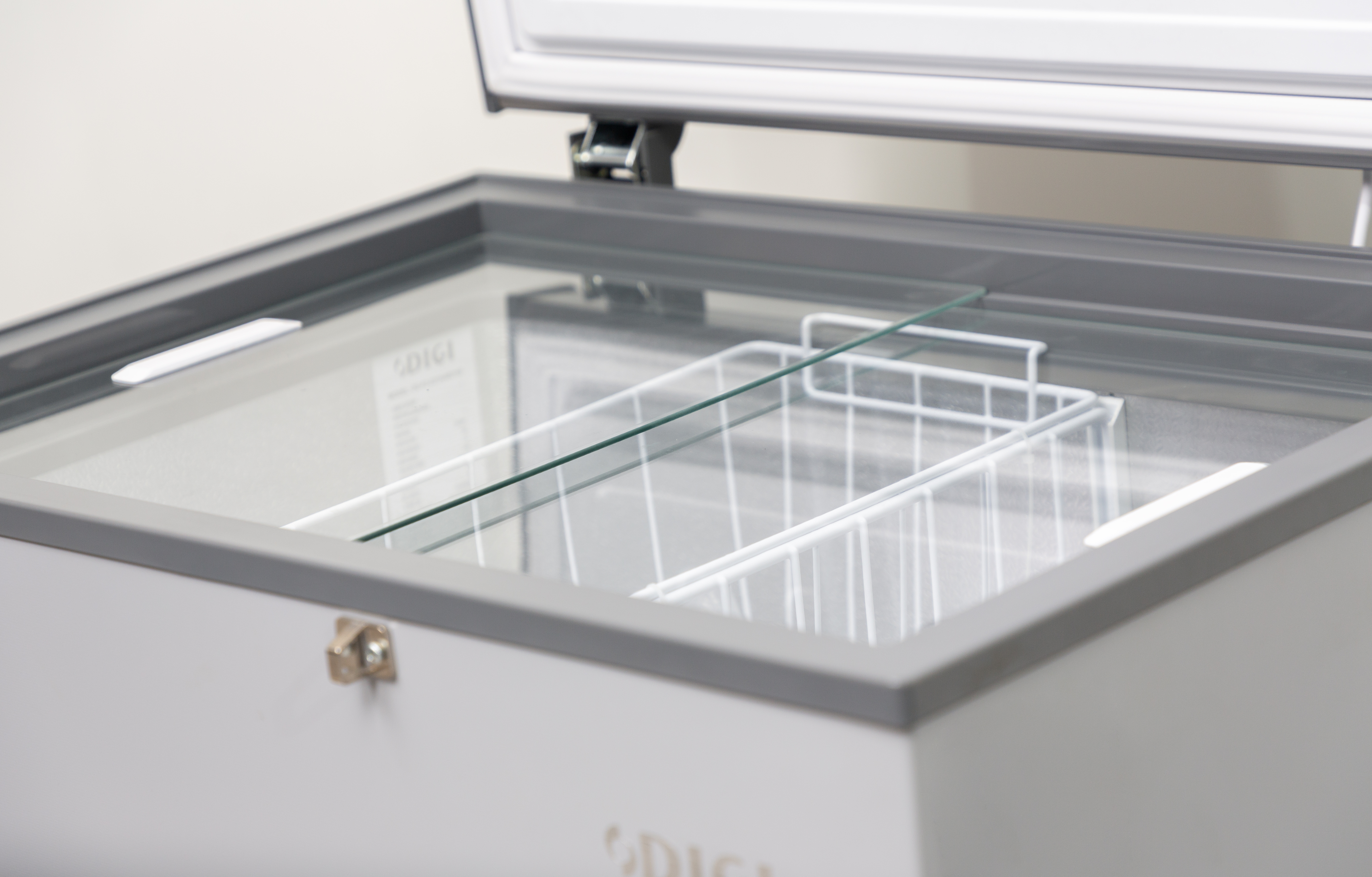 Freezer with Sliding Glass Top, Fast Freeze, LED Light, Lock & Key