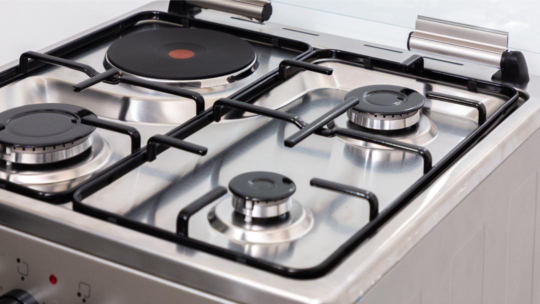 Powerful burners or induction zones deliver heat instantly for quick boiling and rapid cooking. Get to dinner sooner